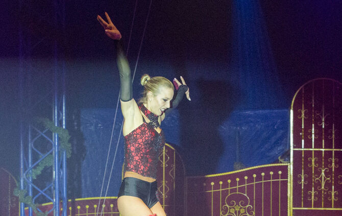 Premiere Weihnachtscirkus - Bild 30_33