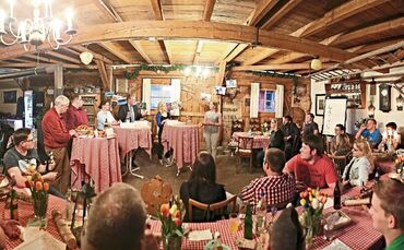 9a5db38b-4267-44a9-b698-8edefacb534f.jpg_0