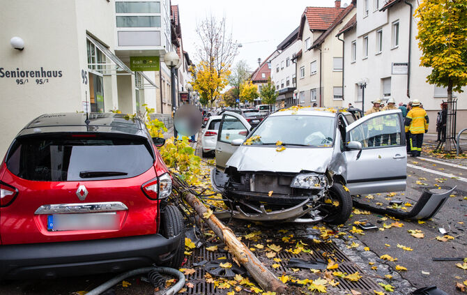 Unfall mit mehreren Beteiligten - Bild 15_12