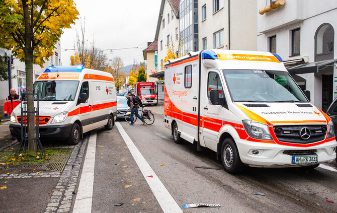 Unfall mit mehreren Beteiligten - Bild 09_18