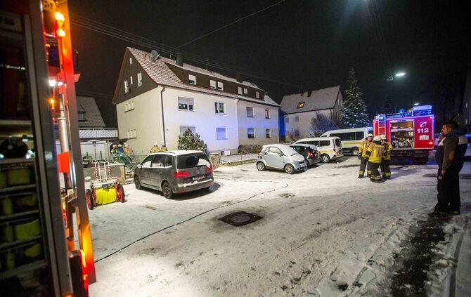 Mehrfamilienhaus wegen eines brennenden Kühlschranks geräumt_1