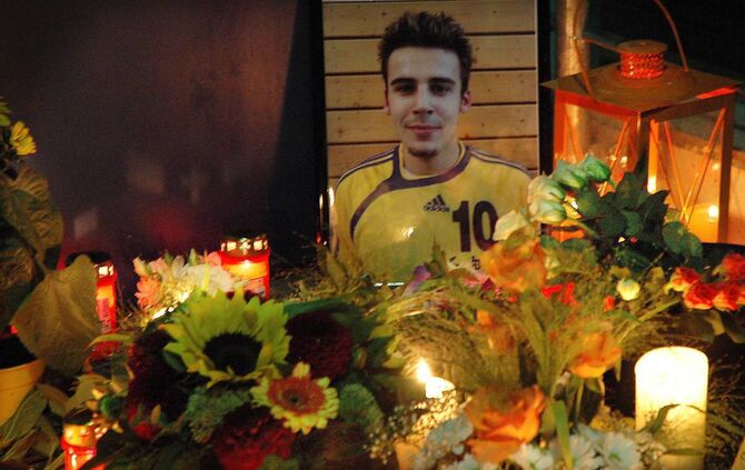 Stetten  Karl - Mauch - Sporthalle Eingang