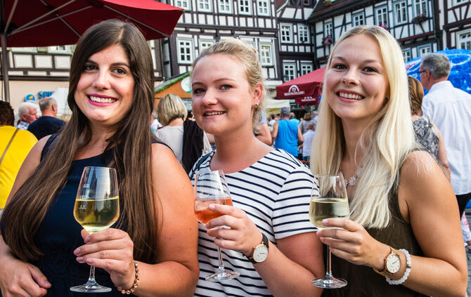 Weintage auf dem Marktplatz - Bild 03_0