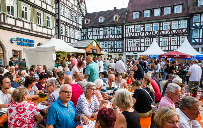 Weintage auf dem Marktplatz - Bild 15_14