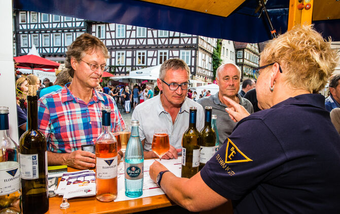 Weintage auf dem Marktplatz - Bild 16_15