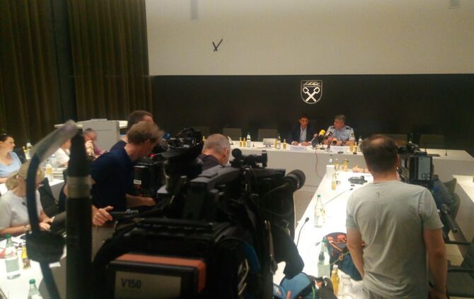 PK OB Matthias Klopfer und Polizeipräsident Roland Eisele_9