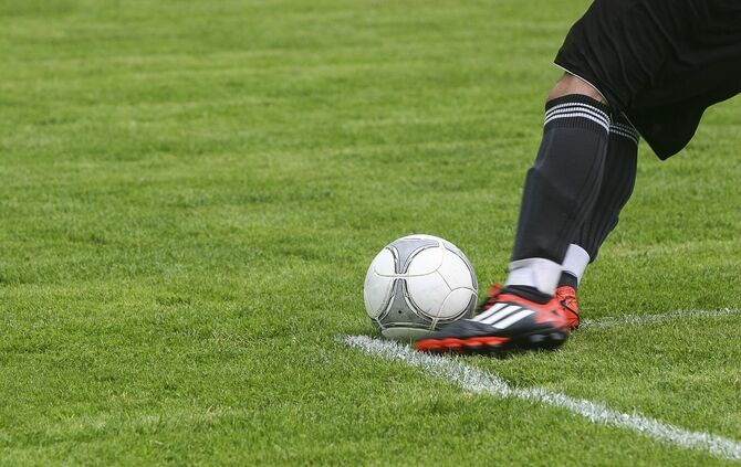 football-452569_1280_0