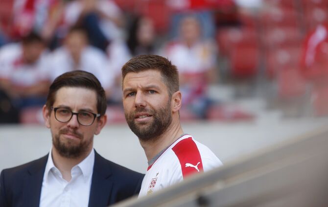 VfB Stuttgart - Karlsruher SC 2:0 (09.04.2017)_1