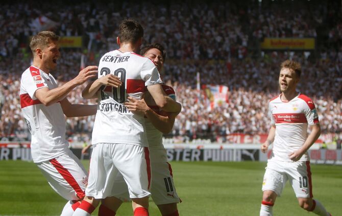 VfB Stuttgart - Karlsruher SC 2:0 (09.04.2017)_10