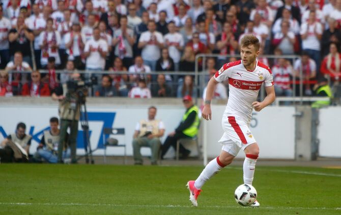 VfB Stuttgart - Karlsruher SC 2:0 (09.04.2017)_19