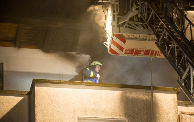 Brand in Mehrfamilenhaus - Bild 06_1