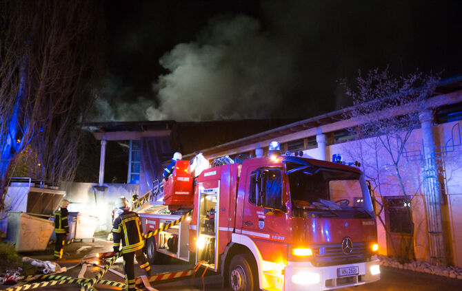 Großbrand im Bürgerzentrum - Bild 01_25