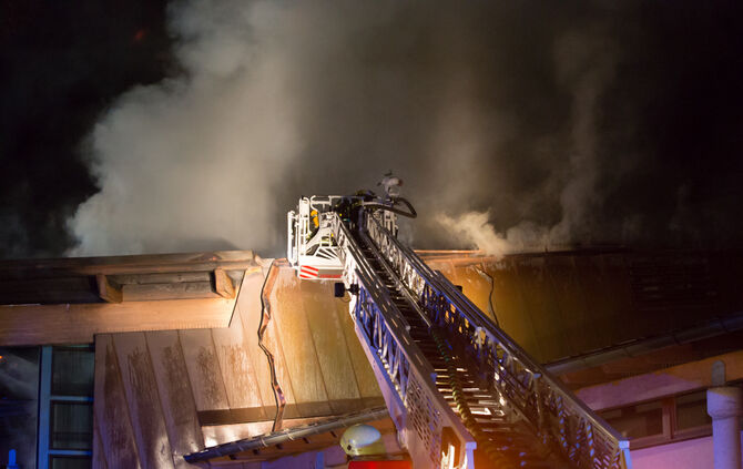 Großbrand im Bürgerzentrum - Bild 02_26