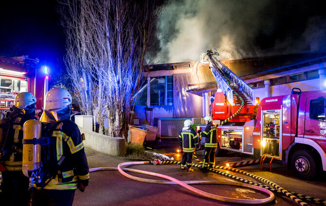 Großbrand im Bürgerzentrum - Bild 05_29