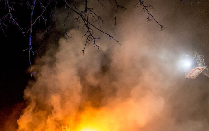 Großbrand im Bürgerzentrum - Bild 11_32