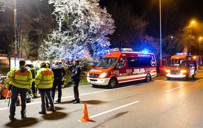 Großbrand im Bürgerzentrum - Bild 18_39