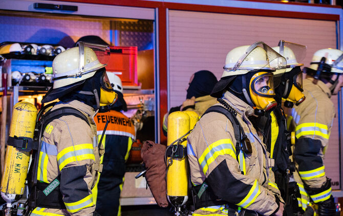 Großbrand im Bürgerzentrum - Bild 24_43