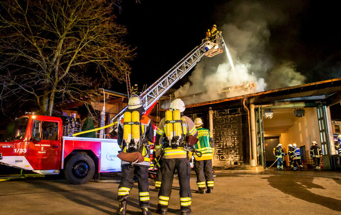 Großbrand im Bürgerzentrum - Bild 26_45