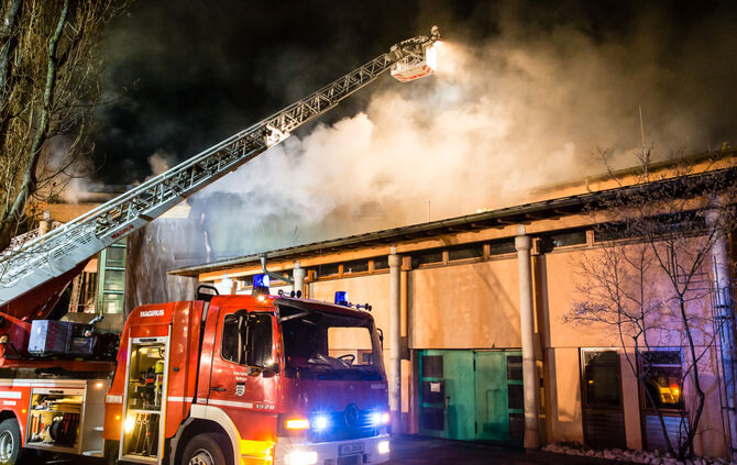 Großbrand im Bürgerzentrum - Bild 47_62