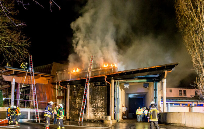 Großbrand im Bürgerzentrum - Bild 20_69