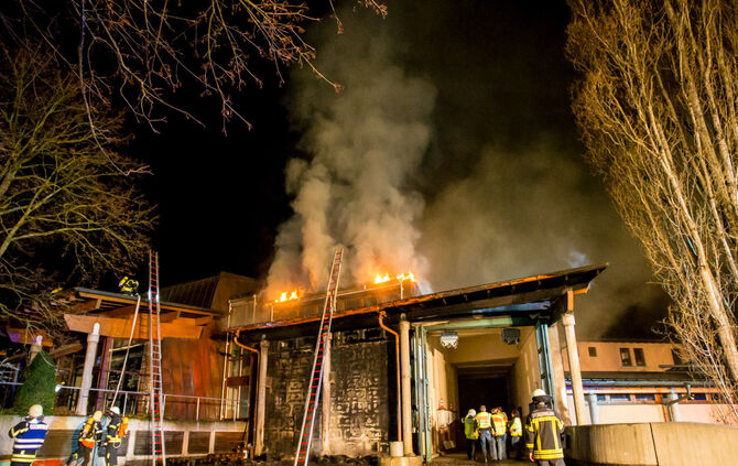 Großbrand im Bürgerzentrum - Bild 21_71