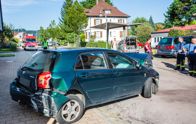 Schwerer Unfall am Dienstagnachmittag ( 29.08. ) in der Welzheimer Straße._1