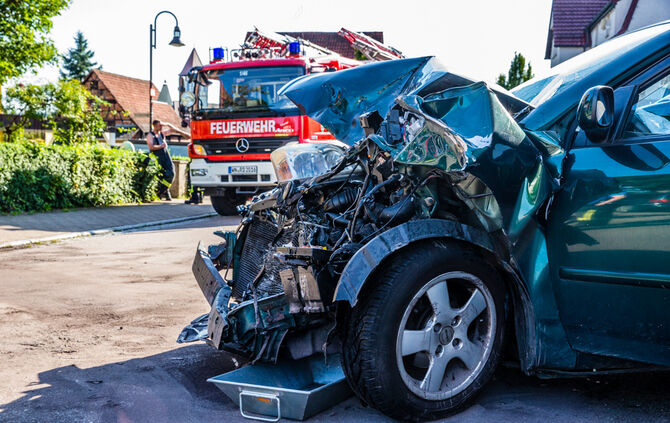 Schwerer Unfall am Dienstagnachmittag ( 29.08. ) in der Welzheimer Straße._2