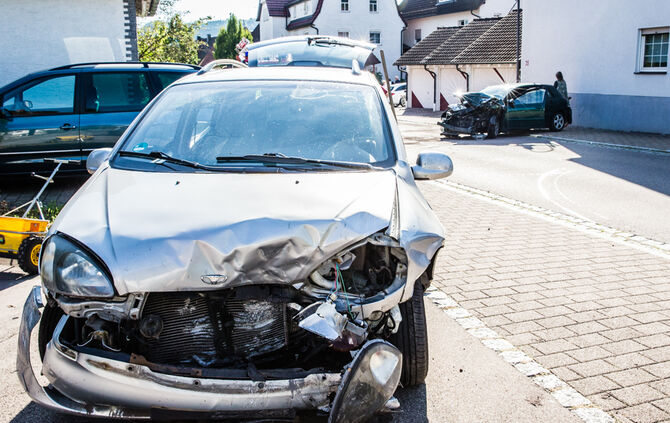 Schwerer Unfall am Dienstagnachmittag ( 29.08. ) in der Welzheimer Straße._6