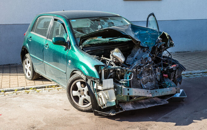 Schwerer Unfall am Dienstagnachmittag ( 29.08. ) in der Welzheimer Straße._7