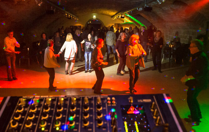 JAK-Kellerdisco in Beutelsbach - Bild 06_5
