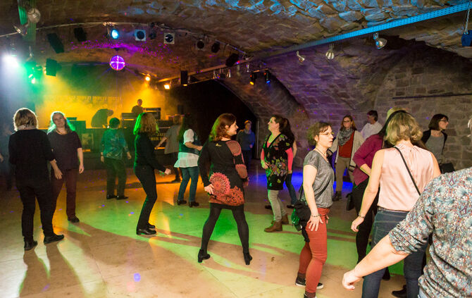 JAK-Kellerdisco in Beutelsbach - Bild 12_11