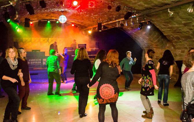 JAK-Kellerdisco in Beutelsbach - Bild 13_12