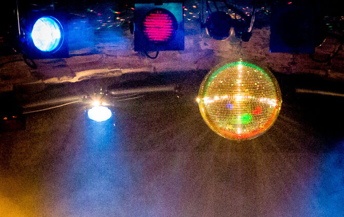 JAK-Kellerdisco in Beutelsbach - Bild 16_15