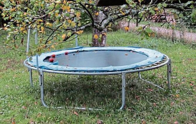 Aussenbereich_Trampolin