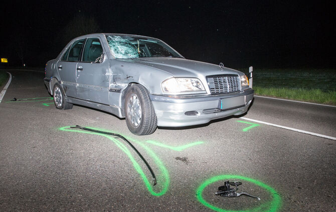 Motorradfahrer schwer verunglückt - Bild 02_1