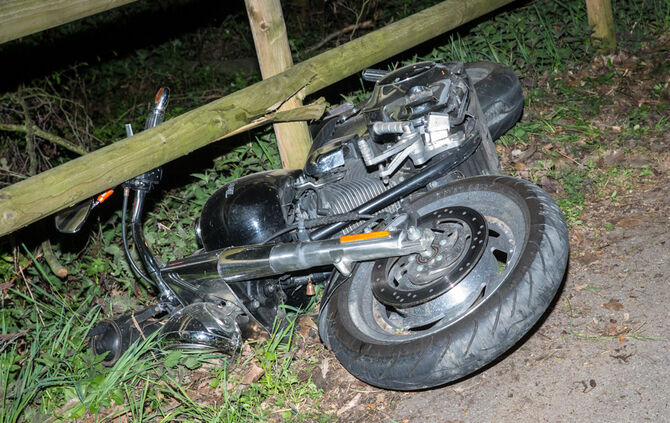 Motorradfahrer schwer verunglückt - Bild 04_3