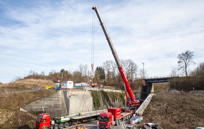 Behelfsbrücke eingesetzt - Bild 21_8