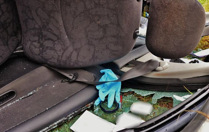 Schwerer Unfall auf der B14 bei Backnang - Fahrzeug überschlägt sich