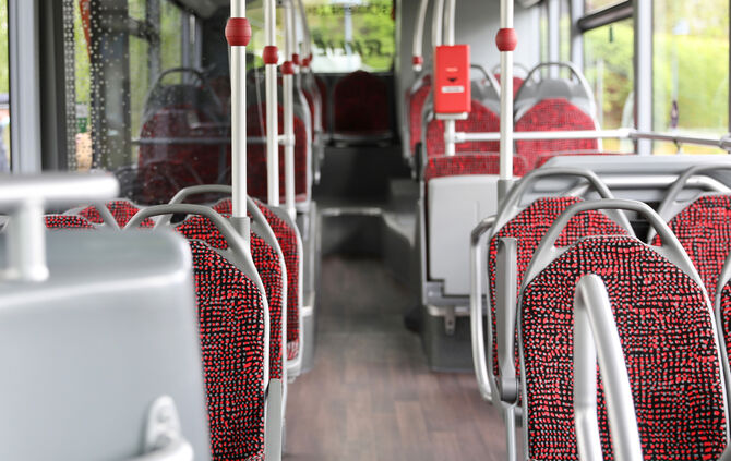 Bus leer sitze öffentliche verkehrsmittel symbol symbolbild symbolfoto