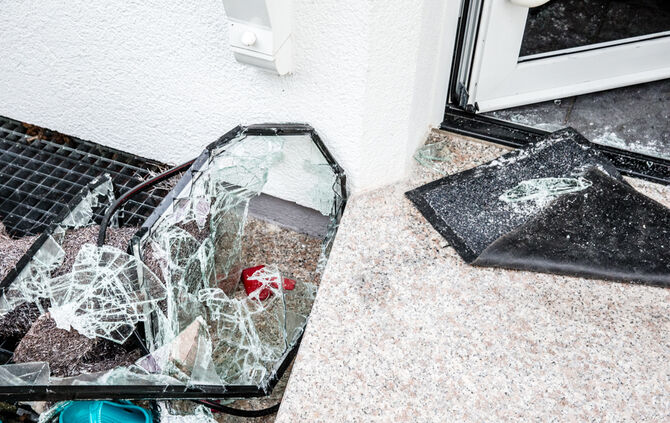 Technischer Defekt an Heizung sorgt für Qualm - Bild 09_6
