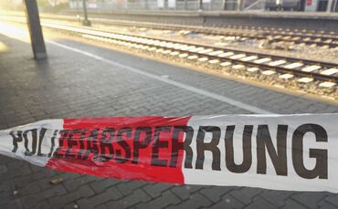 Polizeiabsperrung Band Symbolbild_0