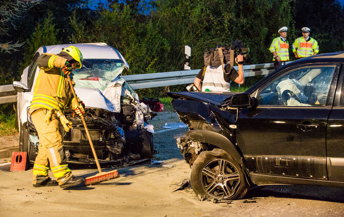 Schwerer Unfall - Bild 09_11