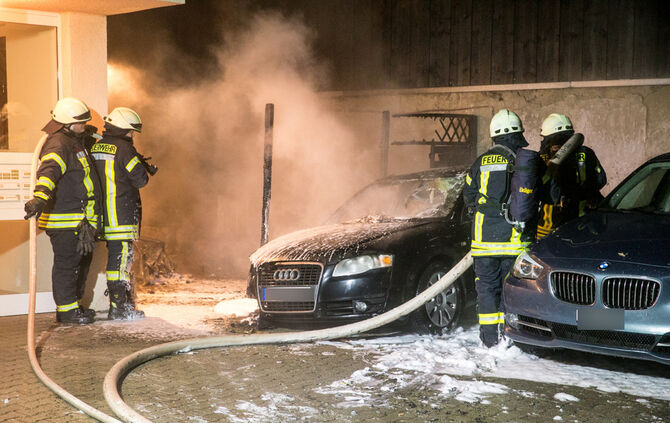 Auto brennt_7