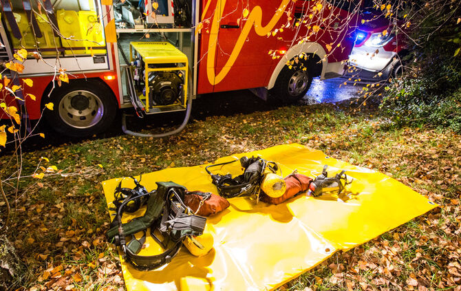 Reithalle bei Brand teilweise zerstört - Bild 22_21