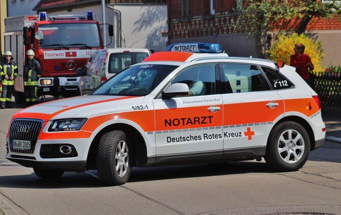 Brand in Leerstehendem Gebäude Feuerwehr im Einsatz