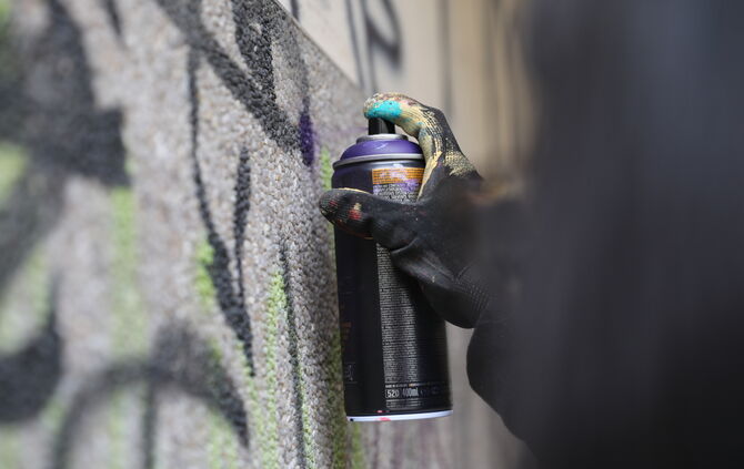 Graffiti Sprayen Sprayer Spraydose Symbol Symbolbild symbolfoto
