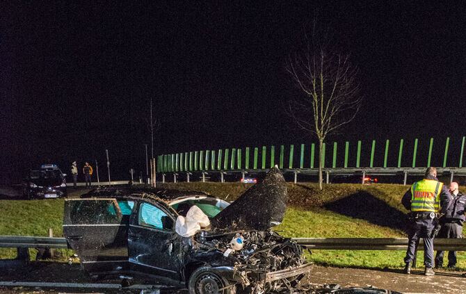Schwerer Unfall - Bild 12_12
