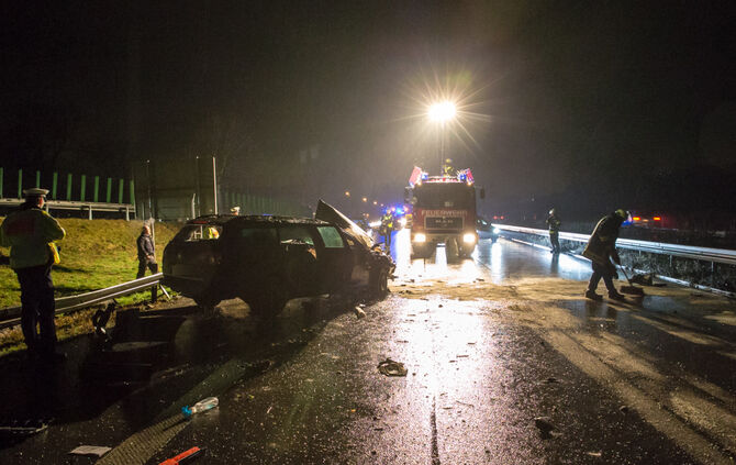 Schwerer Unfall - Bild 10_14