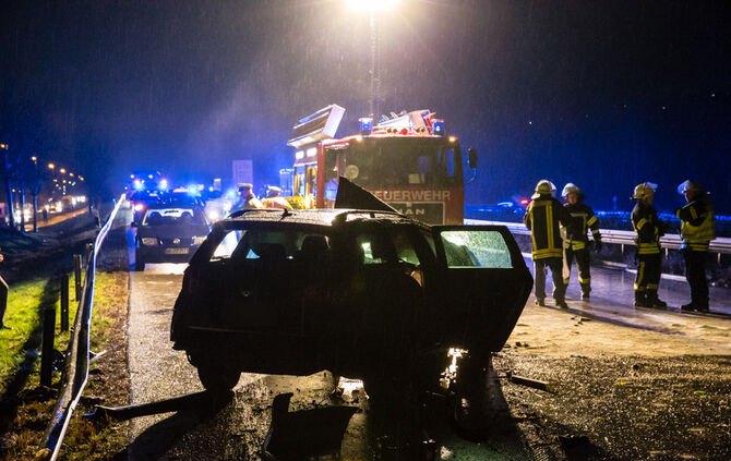 Schwerer Unfall - Bild 08_16