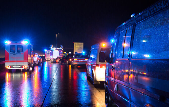 Schwerer Unfall - Bild 01_23